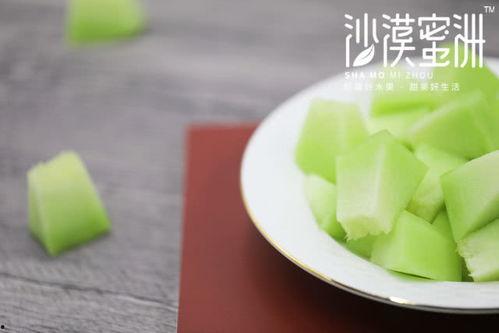 网红吃瓜冰淇淋,夏日清凉新潮流